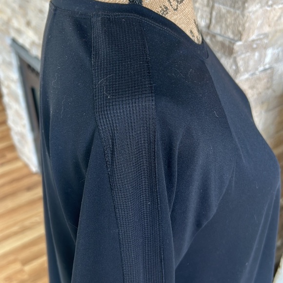 Fabletics black long ruched sleeve side slits sweatshirt hi lo - Picture 8 of 16